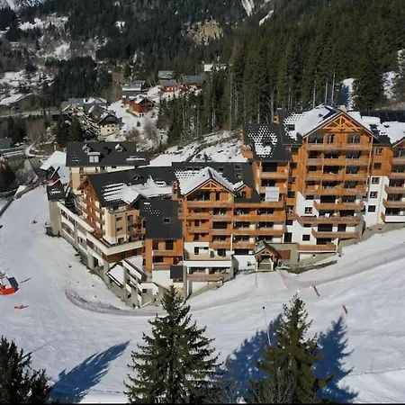 In And Out In Oz, Alpe D'huez Apartment Oz